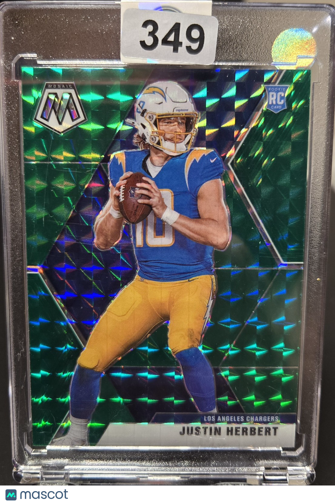 2020 Panini Mosaic Justin Herbert #204 Green Mozaic